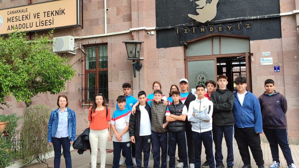 Okulumuz 8. Sınıf öğrencileri Çanakkale Mesleki ve Teknik Anadolu Lisesi'ni Ziyaret Ettiler.